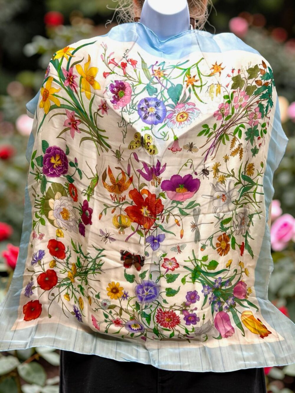 Beautiful Gucci V. ACCORNERO Floral Silk Chiffon Scarf Light Blue Green Pink (20